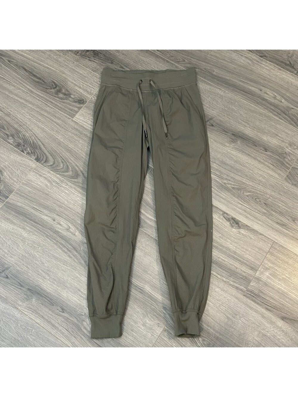 Lululemon Jogger Pants Womens 4 Green Dance Studio Woven Stretch Cuffed Athletic